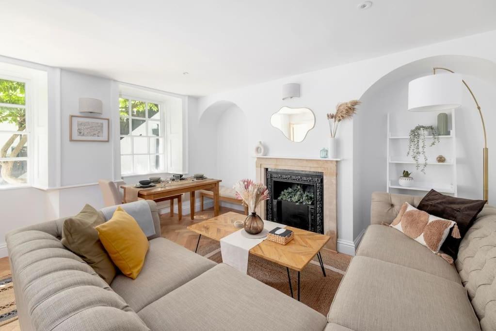 Spacious Apartment - 5 Minutes Walk To Bath Abbey Exterior foto