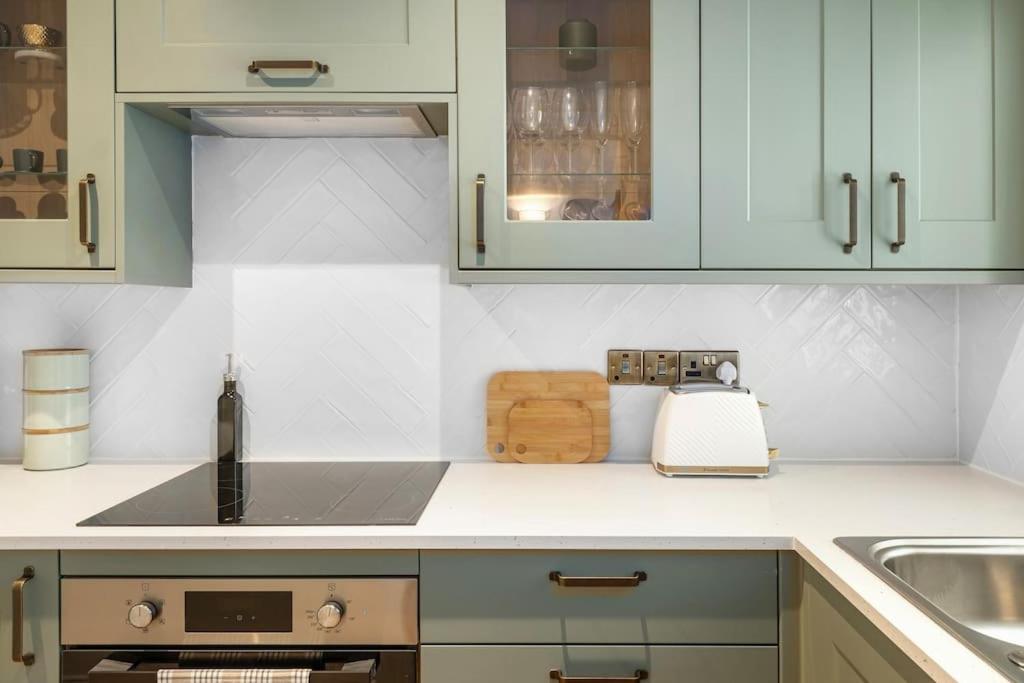 Spacious Apartment - 5 Minutes Walk To Bath Abbey Exterior foto
