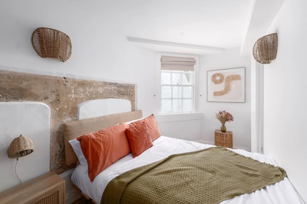 Spacious Apartment - 5 Minutes Walk To Bath Abbey Exterior foto